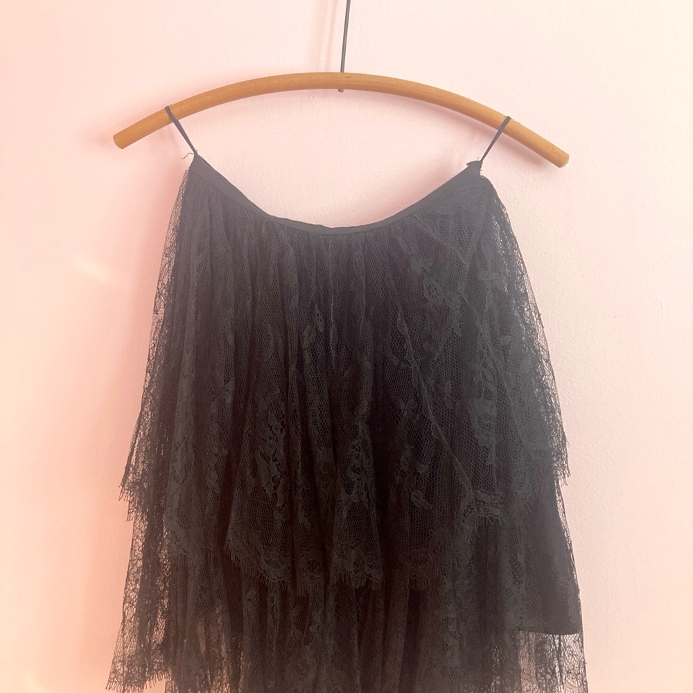 CHANEL - Runway RTW *STUNNING* Tiered Black Lace Skirt